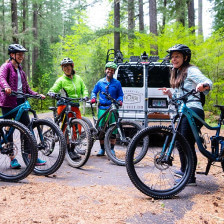 Mountainbike-Tour auf dem McKenzie River Trail im Willamette National Forest, Oregon