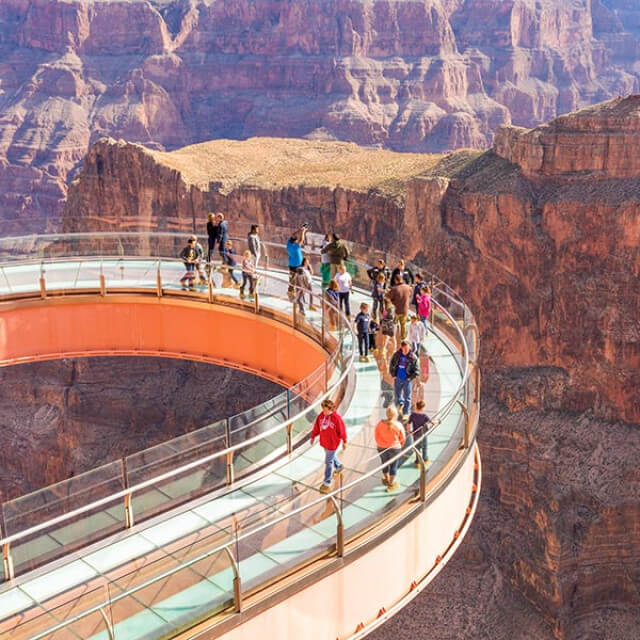 Atemberaubender Ausblick vom Skywalk in Grand Canyon West, Arizona