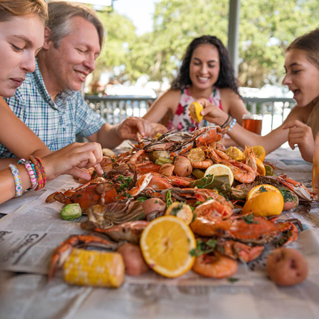 Traditionell zubereitete Garnelen aus Louisiana