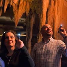 Eine Familie in einer Höhle in Kentucky