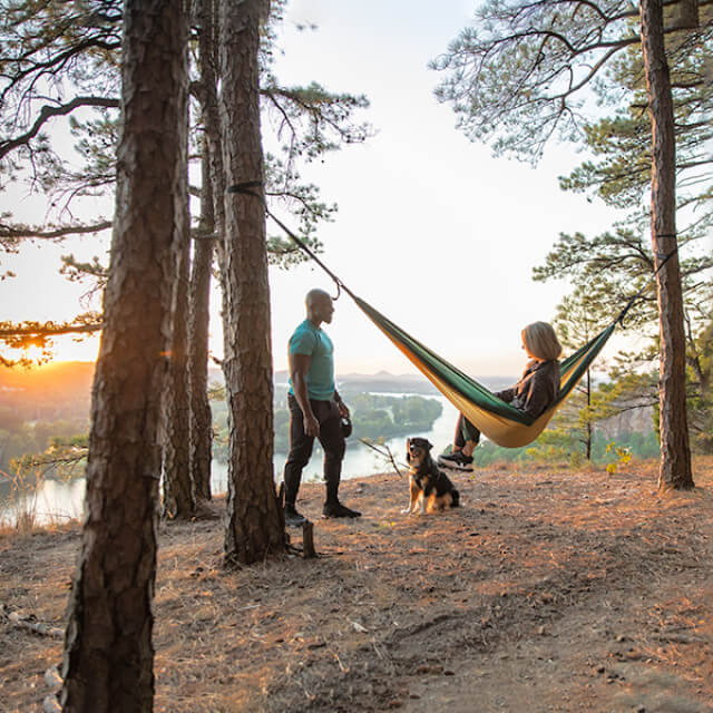 Zelten mit Aussicht im Emerald Park in North Little Rock, Arkansas
