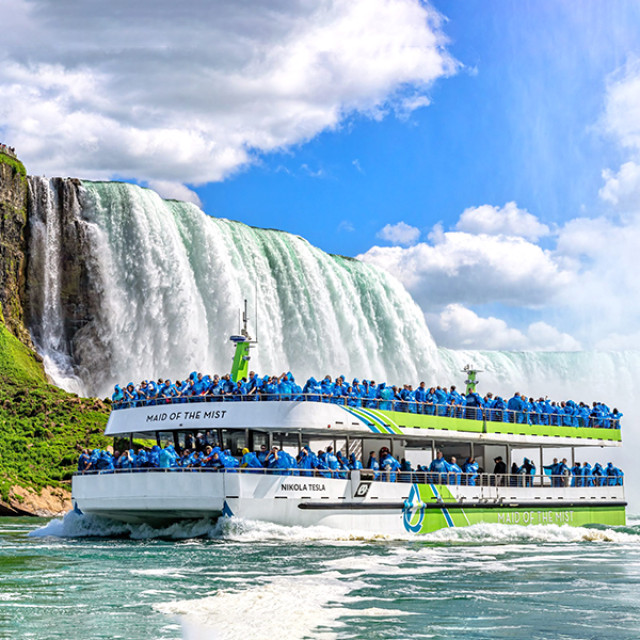 Eine Bootstour mit der Maid of the Mist im Niagara Falls State Park in New York
