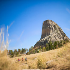 Wandern am Devils Tower National Monument in Devils Tower, Wyoming